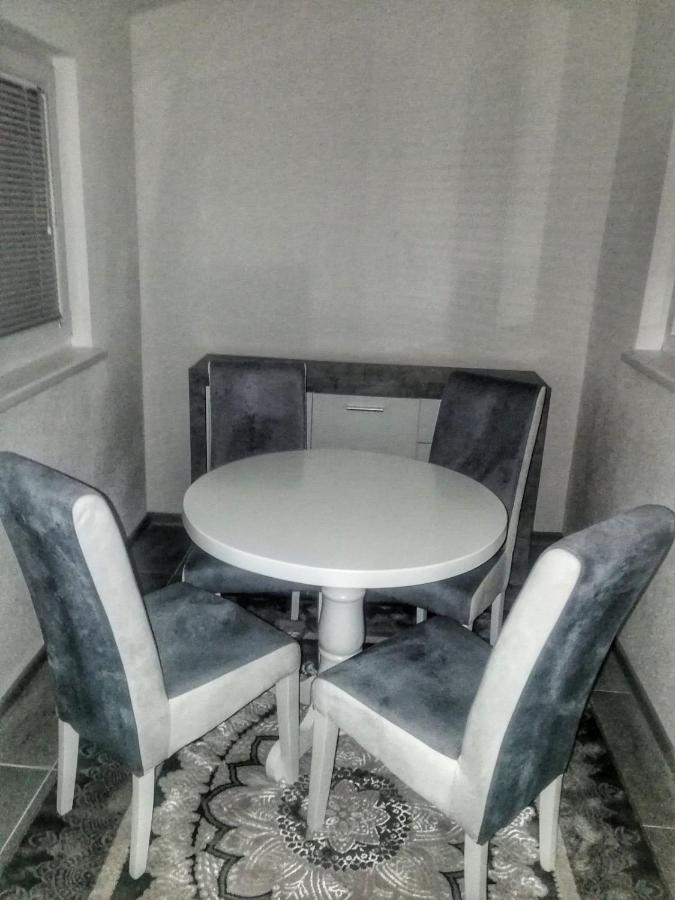 Apartman Visoko-Oaza Mira Luaran gambar